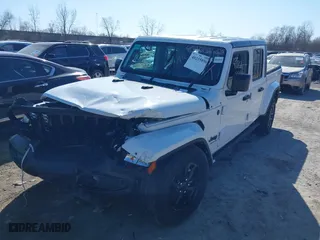 2022 Jeep Gladiator Texas Trail with VIN 1C6HJTAG3NL151845, listed as a IAAI auction lot 40215896 with 46,374 mi miles. Bid and sale history available at carsss.com. Image 6.