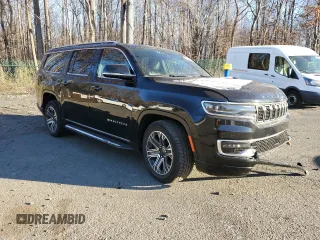 2023 Jeep Wagoneer Series II with VIN 1C4SJRBP8PS562800, listed as a Copart auction lot 83017904 with 35,176 mi miles and Clean title. Bid and sale history available at DreamBid. Image 4.