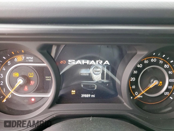 2024 Jeep Wrangler Sahara with VIN 1C4PJXEN6RW110988, listed as a Copart auction lot 46257325 with 39,889 mi miles and Clean title. Bid and sale history available at DreamBid. Image 9.