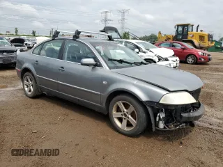 2004 Volkswagen Passat GLX with VIN WVWRH63B84P107858, listed as a Copart auction lot 62022524 with 141,500 mi miles and Salvage title. Bid and sale history available at DreamBid. Image 4.
