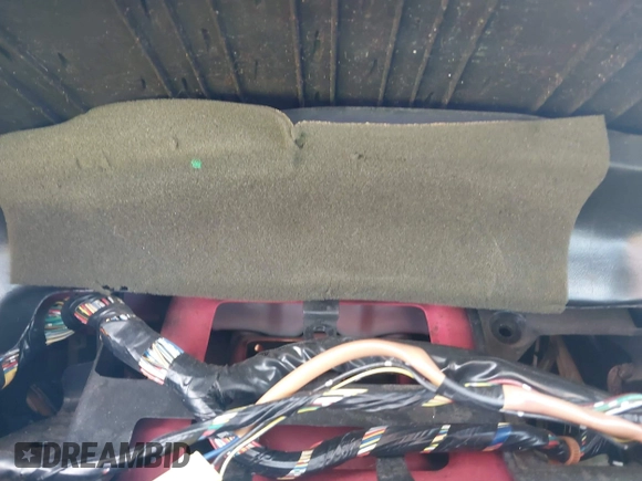 1994 Honda Civic z VIN 2HGEH2466RH505575, wystawiony jako IAAI lot #42147290 z przebiegiem Nie podano mil oraz . Historia ofert i sprzedaży dostępna na DreamBid. Obrazek 16.