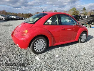 2005 Volkswagen New Beetle Coupe GL with VIN 3VWBK31C25M411138, listed as a Copart auction lot 81257144 with 119,906 mi miles and Salvage Title. Bid and sale history available at carsss.com. Image 3.