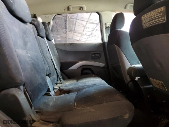 2007 Mitsubishi Outlander LS with VIN JA4MT31X07U016265, listed as a Copart auction lot 47284355 with 201,079 mi miles and Salvage Title. Bid and sale history available at carsss.com. Image 10.