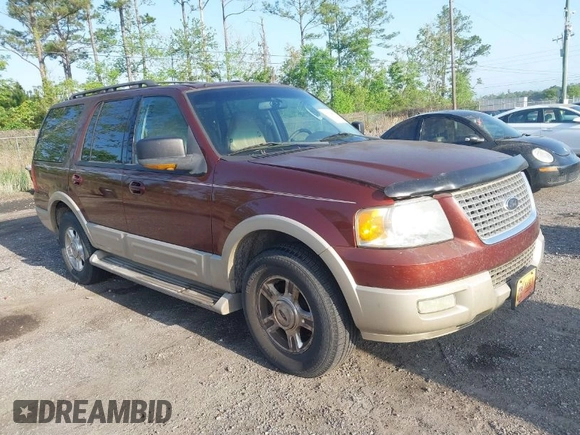 2006 Ford Expedition Eddie Bauer with VIN 1FMFU17526LA65490, listed as a IAAI auction lot 41938843 with 208,311 mi miles. Bid and sale history available at carsss.com. Image 1.