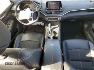 2019 Nissan Altima 2.5 SR with VIN 1N4BL4CV1KN323452, listed as a Copart auction lot 42438095 with 68,312 mi miles and Salvage Title. Bid and sale history available at carsss.com. Image 8.