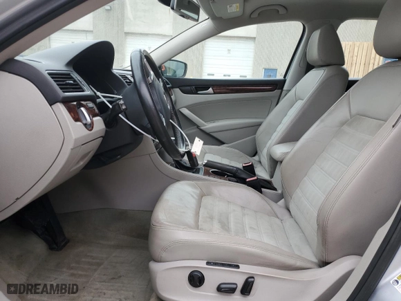 2013 Volkswagen Passat SEL Premium with VIN 1VWCM7A32DC115462, listed as a Copart auction lot 83862334 with 155,597 mi miles and Clean Title. Bid and sale history available at carsss.com. Image 7.