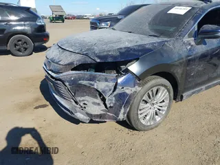 2021 Toyota Venza LE with VIN JTEAAAAH8MJ002246, listed as a IAAI auction lot 40646203 with 81,394 mi miles and . Bid and sale history available at DreamBid. Image 18.