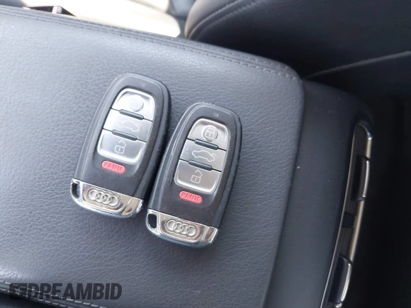 2011 Audi A4 Prestige z VIN WAUKFAFL0BN030715, wystawiony jako IAAI lot #40384177 z przebiegiem 190 705 mil mil oraz . Historia ofert i sprzedaży dostępna na DreamBid. Obrazek 11.