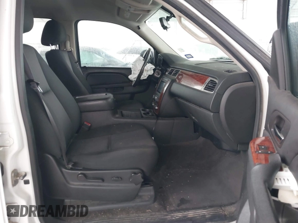 2013 Chevrolet Tahoe LS with VIN 1GNSCAE05DR276326, listed as a IAAI auction lot 41894489 with 173,183 mi miles and . Bid and sale history available at DreamBid. Image 5.