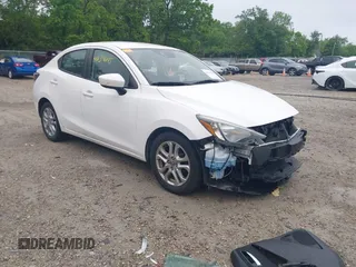 2016 Scion iA z VIN 3MYDLBZV5GY108134, wystawiony jako IAAI lot #42346145 z przebiegiem 101 220 mil mil oraz . Historia ofert i sprzedaży dostępna na DreamBid. Obrazek 1.