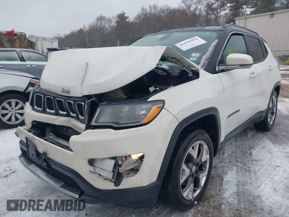 2020 Jeep Compass Limited with VIN 3C4NJDCB8LT106629, listed as a IAAI auction lot 41430354 with 105,510 mi miles. Bid and sale history available at carsss.com. Image 2.