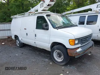 2005 Ford Econoline Cargo with VIN 1FTSE34L85HB28107, listed as a IAAI auction lot 42500182 with Not provided miles and . Bid and sale history available at DreamBid. Image 1.