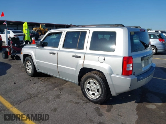 2009 Jeep Patriot Sport with VIN 1J4FT28B99D121838, listed as a IAAI auction lot 42000092 with 218,483 mi miles. Bid and sale history available at carsss.com. Image 3.