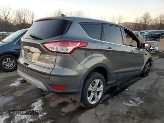 2014 Ford Escape SE with VIN 1FMCU9GX8EUA34028, listed as a Copart auction lot 86412394 with Not Provided miles and Salvage Title. Bid and sale history available at DreamBid. Image 3.