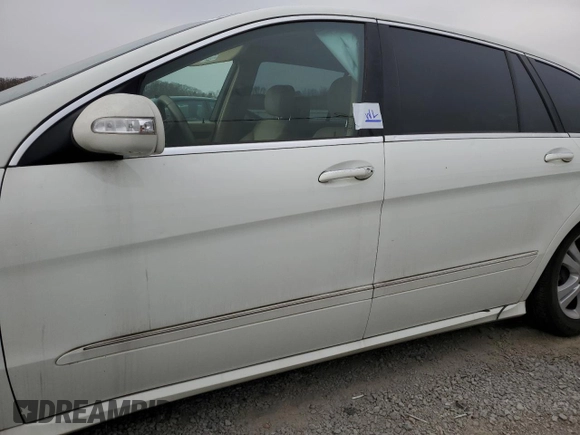 2008 Mercedes-Benz R 3.5L with VIN 4JGCB65E28A067876, listed as a Copart auction lot 48369845 with Not Provided miles and Salvage Title. Bid and sale history available at DreamBid. Image 13.