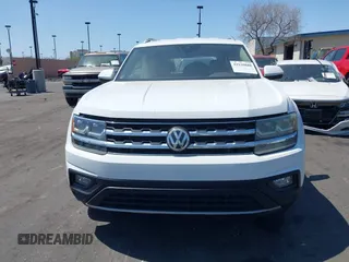 2018 Volkswagen Atlas SE with VIN 1V2DR2CA3JC580575, listed as a IAAI auction lot 41939880 with 66,526 mi miles and . Bid and sale history available at DreamBid. Image 13.