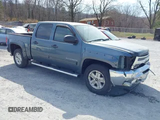 2012 Chevrolet Silverado 1500 LT with VIN 1GCPKSE75CF120579, listed as a IAAI auction lot 41772091 with 107,667 mi miles and . Bid and sale history available at DreamBid. Image 1.