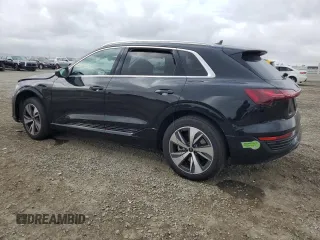 2024 Audi Q8 e-tron Premium Plus z VIN WA15AAGE3RB008258, wystawiony jako Copart lot #78146344 z przebiegiem 12 264 mil mil oraz Szkoda całkowita • Salvage title. Historia ofert i sprzedaży dostępna na DreamBid. Obrazek 2.