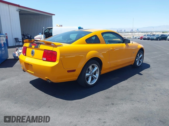 2008 Ford Mustang GT Deluxe with VIN 1ZVHT82H985189609, listed as a IAAI auction lot 42025596 with Not Provided miles and . Bid and sale history available at carsss.com. Image 4.