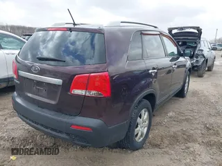 2011 Kia Sorento LX with VIN 5XYKTDA11BG085202, listed as a IAAI auction lot 41726128 with 181,210 mi miles. Bid and sale history available at carsss.com. Image 4.
