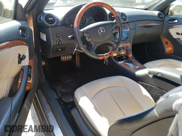 2005 Mercedes-Benz CLK 320 z VIN WDBTK65G65T046470, wystawiony jako Copart lot #50891004 z przebiegiem 41 485 mil mil oraz Szkoda całkowita • Salvage title. Historia ofert i sprzedaży dostępna na DreamBid. Obrazek 8.