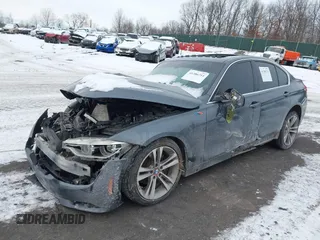 2017 BMW 3 Series 330i xDrive with VIN WBA8D9G50HNU60185, listed as a IAAI auction lot 41386711 with 1 mi miles. Bid and sale history available at carsss.com. Image 17.