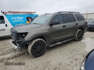 2014 Toyota Sequoia Limited with VIN 5TDKY5G17ES055546, listed as a Copart auction lot 44508015 with 263,503 mi miles and Clean Title. Bid and sale history available at carsss.com. Image 1.