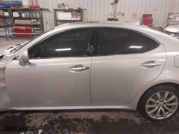 2008 Lexus IS 250 with VIN JTHCK262682026225, listed as a IAAI auction lot 41613114 with 1 mi miles. Bid and sale history available at carsss.com. Image 13.