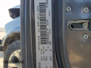 2016 Ram 1500 Laramie z VIN 1C6RR7NM9GS354610, wystawiony jako Copart lot #55631005 z przebiegiem 76 443 mil mil oraz Szkoda całkowita • Salvage title. Historia ofert i sprzedaży dostępna na DreamBid. Obrazek 13.