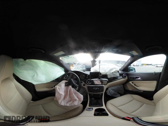 2014 Mercedes-Benz CLA 250 z VIN WDDSJ4EB6EN111093, wystawiony jako IAAI lot #42372072 z przebiegiem 82 988 mil mil oraz . Historia ofert i sprzedaży dostępna na DreamBid. Obrazek 19.