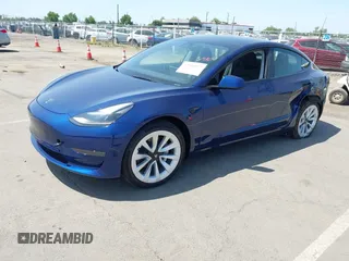2023 Tesla Model 3 z VIN 5YJ3E1EA6PF547209, wystawiony jako IAAI lot #42511077 z przebiegiem 6 125 mil mil oraz . Historia ofert i sprzedaży dostępna na DreamBid. Obrazek 19.