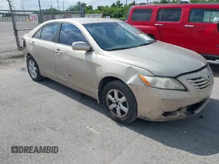 2007 Toyota Camry CE with VIN 4T1BE46K27U601466, listed as a IAAI auction lot 42169294 with 236,537 mi miles. Bid and sale history available at carsss.com. Image 1.