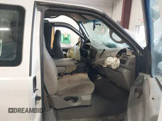 1999 Ford F-250 XL with VIN 1FTNX21F0XEC87465, listed as a IAAI auction lot 41244283 with 235,559 mi miles and . Bid and sale history available at DreamBid. Image 5.