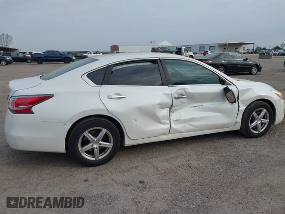 2015 Nissan Altima S with VIN 1N4AL3AP2FN331236, listed as a IAAI auction lot 41929242 with 100,439 mi miles and . Bid and sale history available at carsss.com. Image 6.