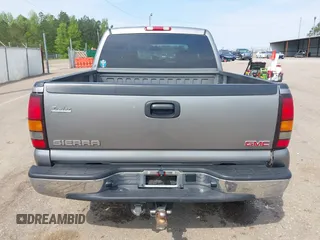 2006 GMC Sierra 1500 SLE1 z VIN 2GTEC13Z461264557, wystawiony jako IAAI lot #41998015 z przebiegiem 191 513 mil mil oraz . Historia ofert i sprzedaży dostępna na DreamBid. Obrazek 18.