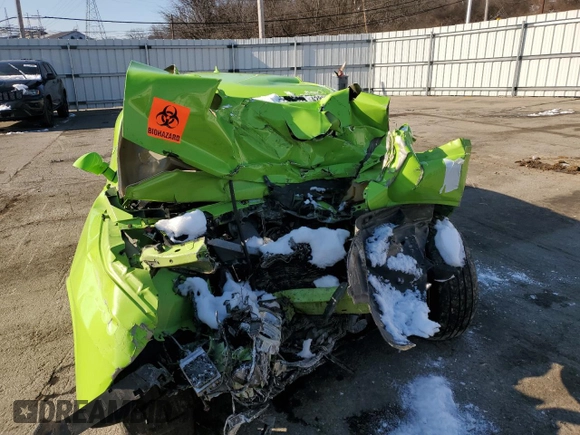 2015 Dodge Challenger R/T with VIN 2C3CDZAT3FH715300, listed as a Copart auction lot 42839294 with 120,821 mi miles and Salvage title. Bid and sale history available at DreamBid. Image 5.
