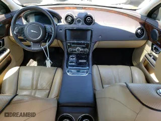 2016 Jaguar XJ R-Sport with VIN SAJWJ1CD2G8V92185, listed as a Copart auction lot 62926493 with 55,840 mi miles. Bid and sale history available at carsss.com. Image 8.