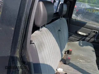 1993 Nissan Frontier с VIN 1N6SD11S1PC337477, выставлен на аукционе IAAI как лот 42484241 с пробегом 89 985 миль миль и . История ставок и продаж доступна на DreamBid. Изображение 8.