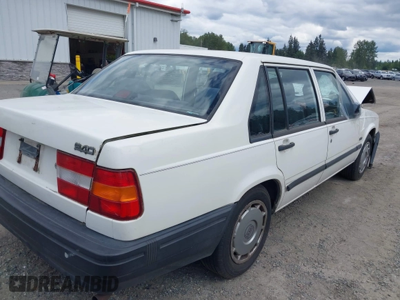 1994 Volvo 900 GLS with VIN YV1JS883XR3145743, listed as a IAAI auction lot 42216858 with 193,685 mi miles and . Bid and sale history available at DreamBid. Image 4.