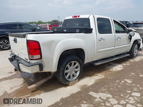 2011 GMC Sierra 1500 Denali z VIN 3GTP2XE21BG190501, wystawiony jako IAAI lot #42062627 z przebiegiem 152 820 mil mil oraz . Historia ofert i sprzedaży dostępna na DreamBid. Obrazek 4.