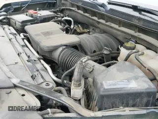 2021 Chevrolet Suburban Premier z VIN 1GNSKFKD5MR245553, wystawiony jako IAAI lot #42646382 z przebiegiem 91 092 mil mil oraz . Historia ofert i sprzedaży dostępna na DreamBid. Obrazek 18.