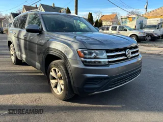 2018 Volkswagen Atlas Launch Edition с VIN 1V2HR2CA4JC512982, выставлен на аукционе Copart как лот 45022675 с пробегом 102 385 миль миль и Чистый • Clean title. История ставок и продаж доступна на DreamBid. Изображение 1.