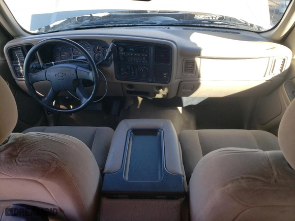2004 Chevrolet Silverado 1500 with VIN 2GCEC19V741217833, listed as a Copart auction lot 84259754 with 233,517 mi miles and Salvage Title. Bid and sale history available at carsss.com. Image 8.