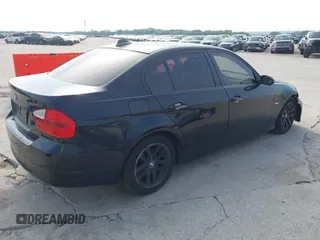 2006 BMW 3 Series 325i with VIN WBAVB13596PT26941, listed as a IAAI auction lot 42273536 with 237,900 mi miles and . Bid and sale history available at DreamBid. Image 4.