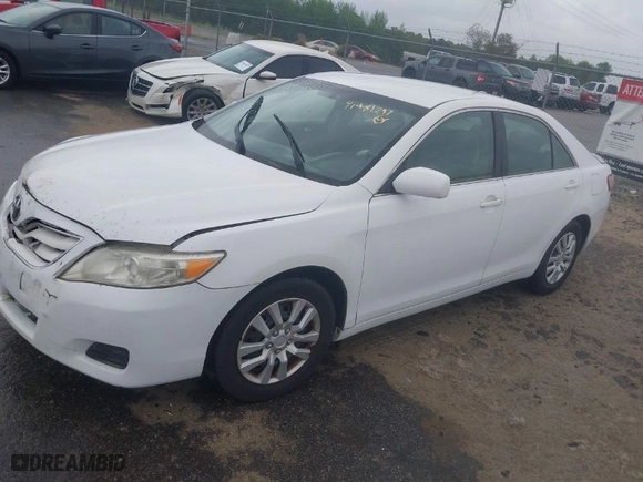 2010 Toyota Camry with VIN 4T1BF3EK6AU525847, listed as a IAAI auction lot 41981797 with 352,435 mi miles. Bid and sale history available at carsss.com. Image 2.