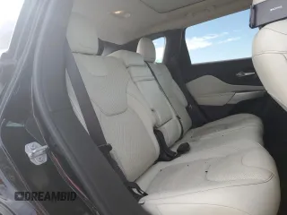 2017 Jeep Cherokee Overland z VIN 1C4PJMJS3HW551468, wystawiony jako Copart lot #46307615 z przebiegiem 124 602 mil mil oraz Szkoda całkowita • Salvage title. Historia ofert i sprzedaży dostępna na DreamBid. Obrazek 11.