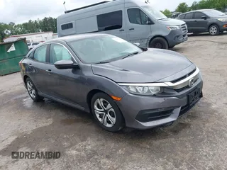 2017 Honda Civic LX z VIN 2HGFC2F50HH518280, wystawiony jako IAAI lot #42254200 z przebiegiem 71 421 mil mil oraz . Historia ofert i sprzedaży dostępna na DreamBid. Obrazek 1.