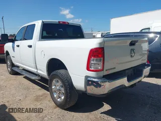 2024 Ram 2500 Big Horn with VIN 3C6UR5DJ2RG303949, listed as a IAAI auction lot 42575281 with 117,754 mi miles and . Bid and sale history available at DreamBid. Image 3.
