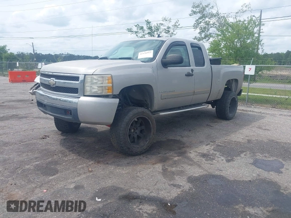 2008 Chevrolet Silverado 1500 1LT with VIN 2GCEC19C781149327, listed as a IAAI auction lot 42126913 with 194,629 mi miles and . Bid and sale history available at DreamBid. Image 2.