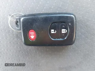 2013 Toyota Prius One z VIN JTDKN3DUXD5696576, wystawiony jako IAAI lot #41951859 z przebiegiem 181 795 mil mil oraz . Historia ofert i sprzedaży dostępna na DreamBid. Obrazek 11.